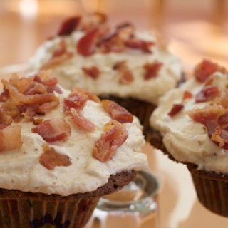 Erin Cooks: Chocolate-Oatmeal Cupcakes with Maple-Bacon Butter Cream