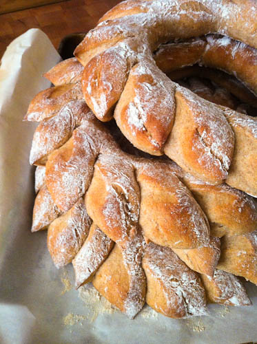 Honey-Wheat Bread Wreath with Honey Butter