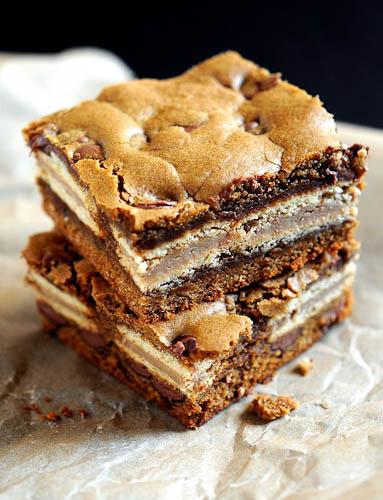 Milk Chocolate Chip Gingerbread Oreo Bars (via Culinary Concoctions by Peabody)