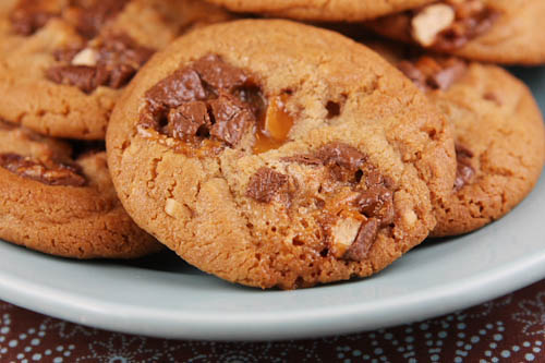 Snickers Bar Cookies (via Recipe Girl)
