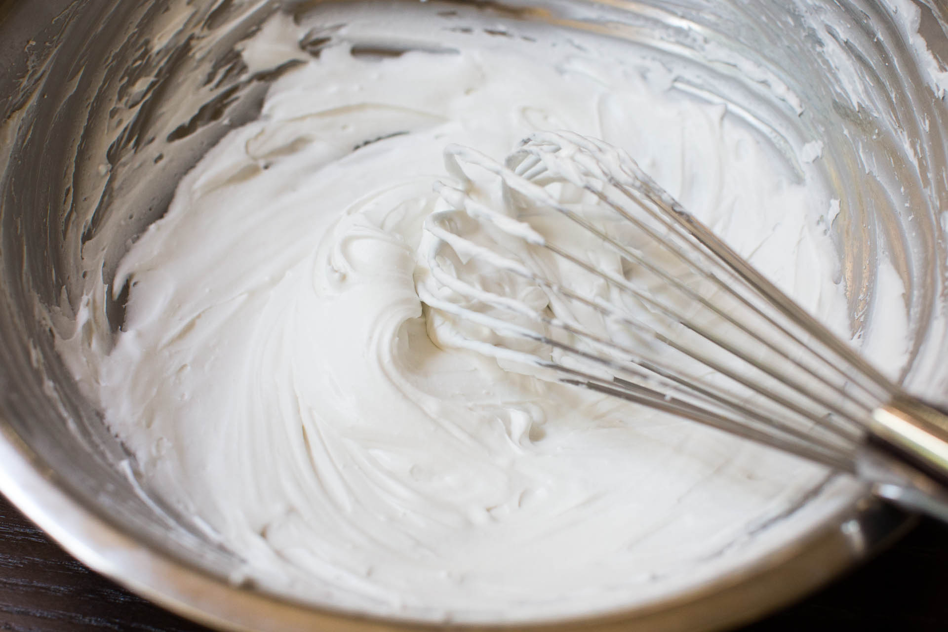 How to make whipped coconut cream // lickmyspoon.com