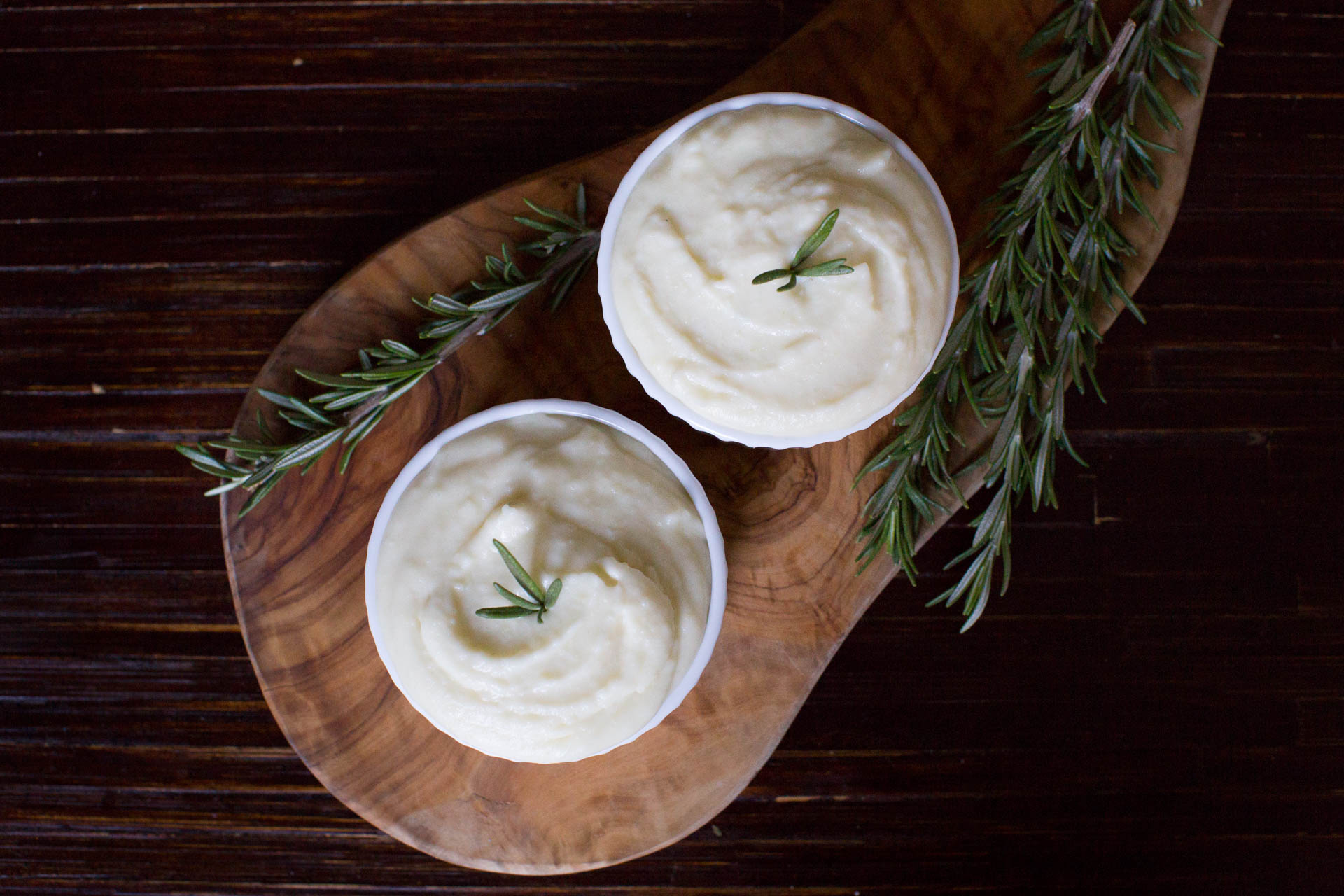Sous Vide Mashed Potatoes with Garlic and Rosemary // lickmyspoon.com
