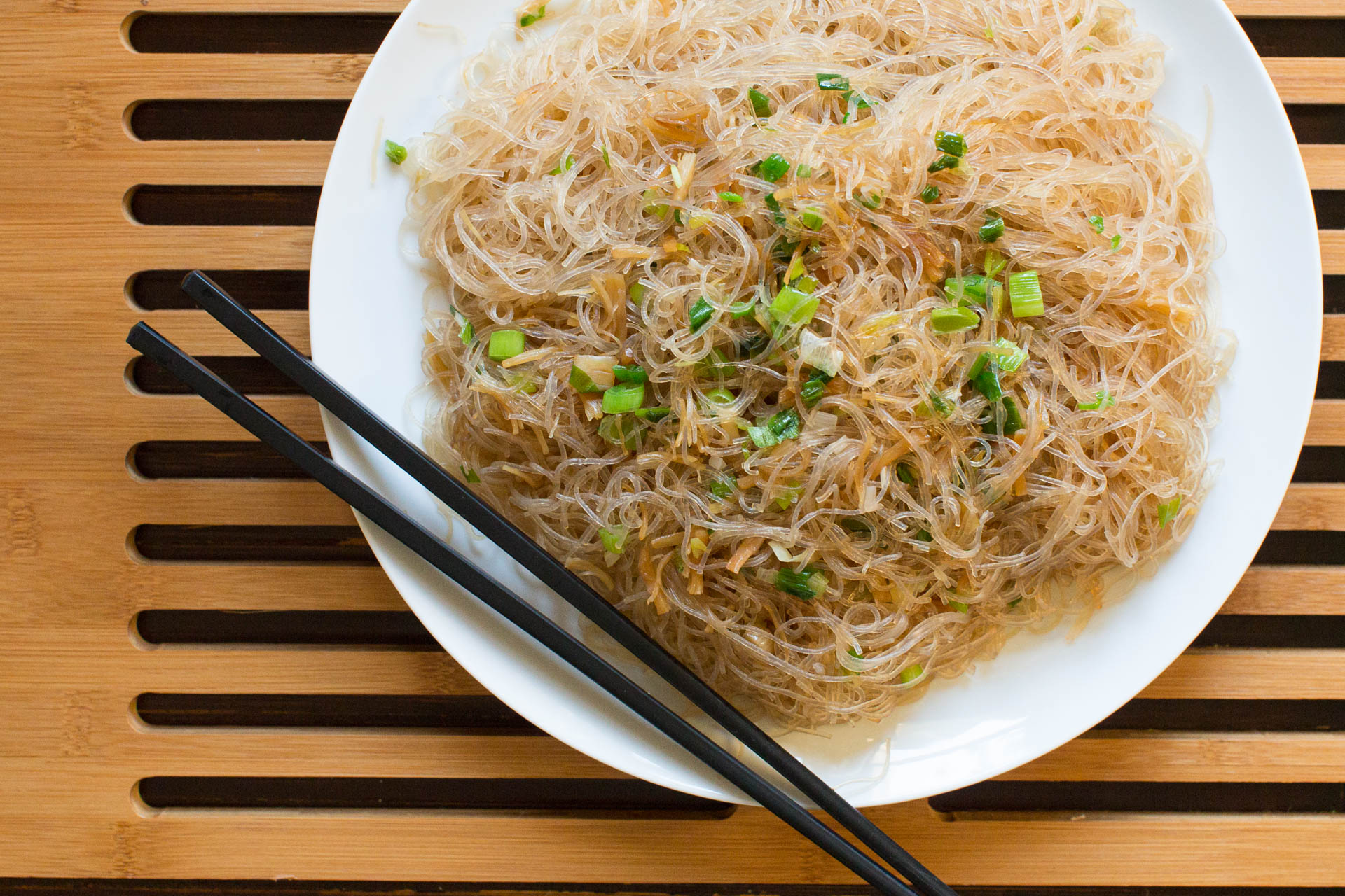 In Gratitude of Mom + a Recipe for her Famous Toishan-Style Stir-Fried Vermicelli Glass Noodles (Chow Fun See)