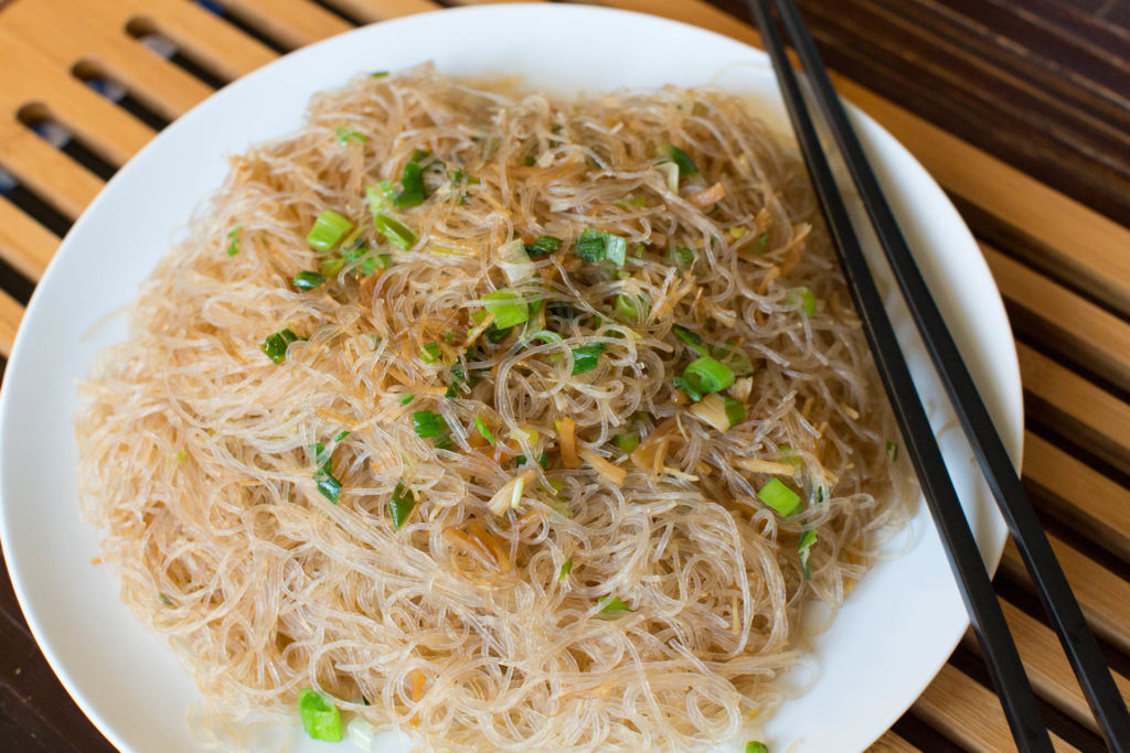 Stir-Fried Vermicelli Glass Noodles (Chow Fun See)