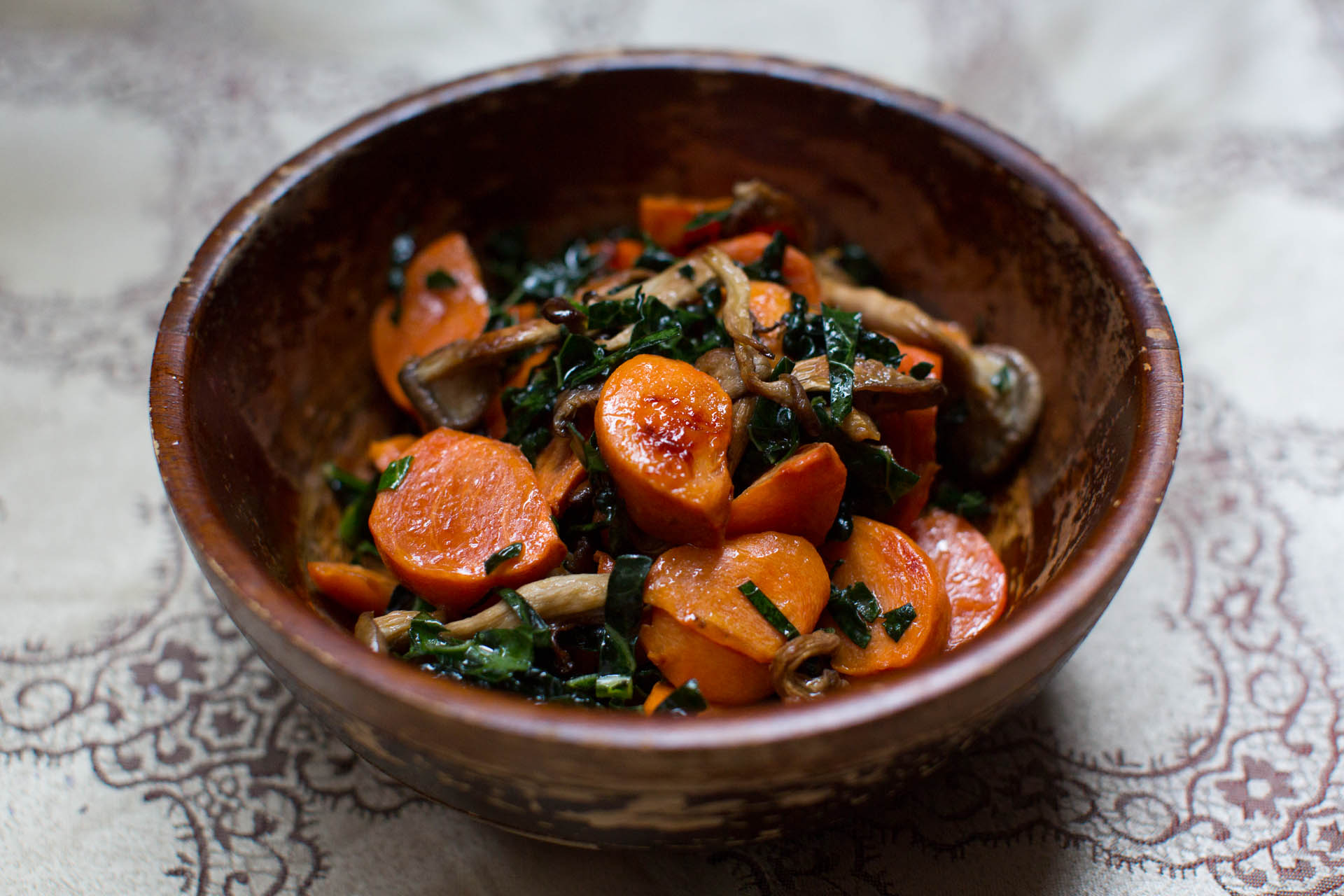 Lick My Spoon | Roasted Persimmons with Mushrooms and Kale